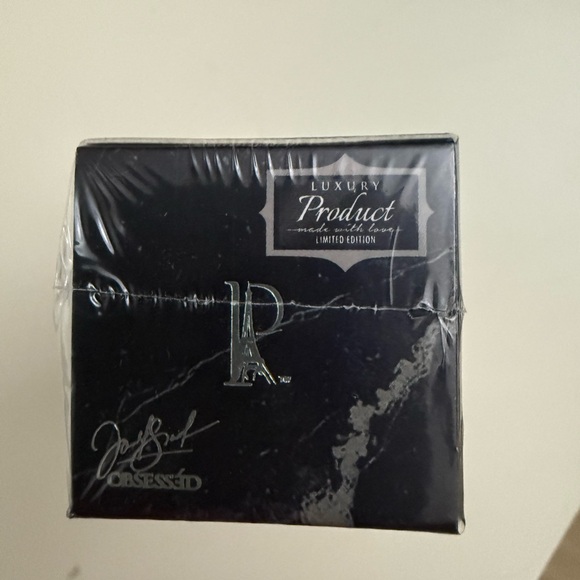 Premium Serum Hyaluronic Anti-Aging Formula - Picture 3 of 8